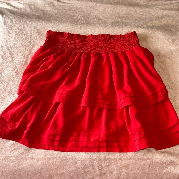 Red Entro Skirt - Picture 1 of 2